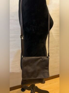 Vera Pelle Made In Italy Genuine Leather Crossbody Bag